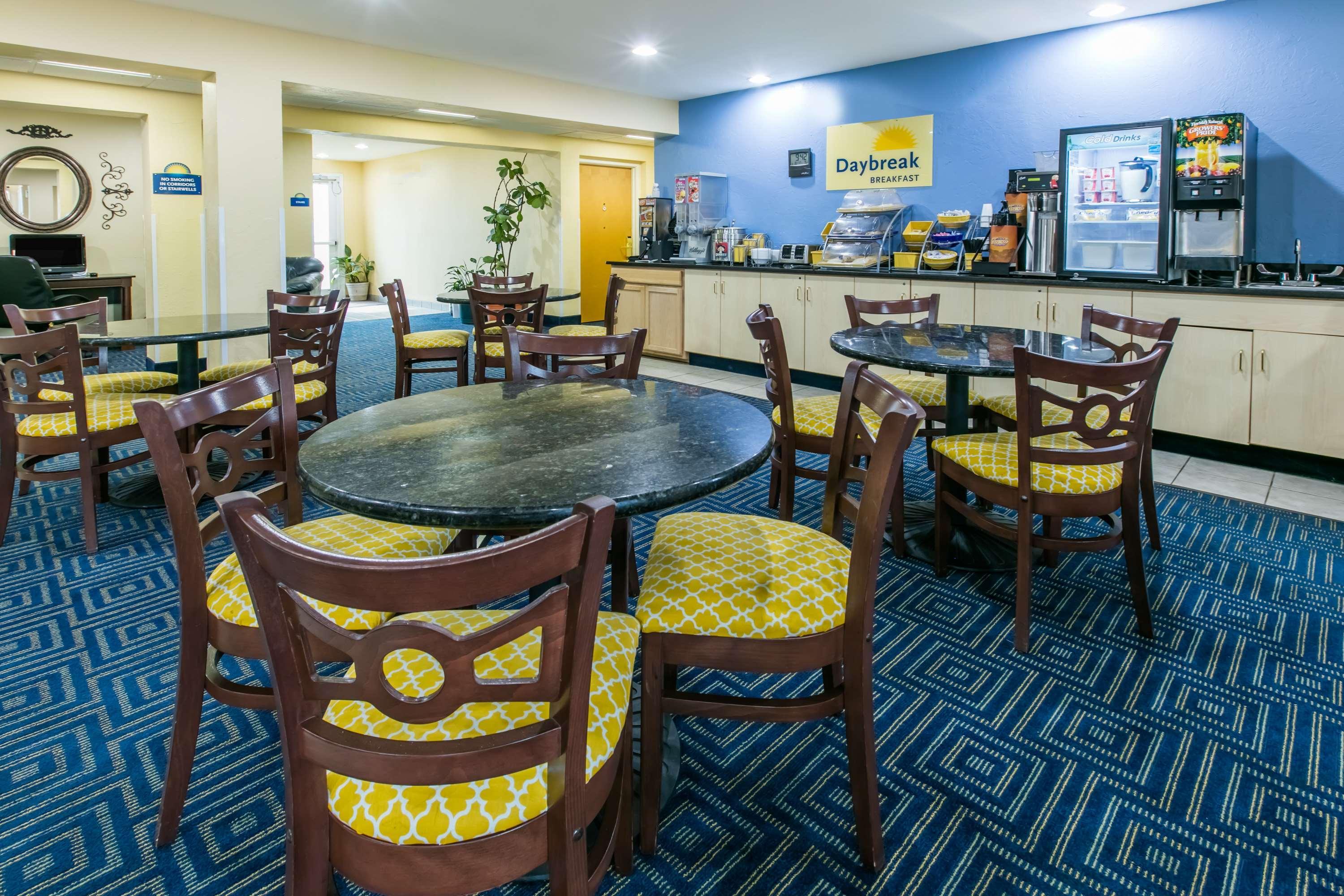 Days Inn Pryor Creek Zewnętrze zdjęcie