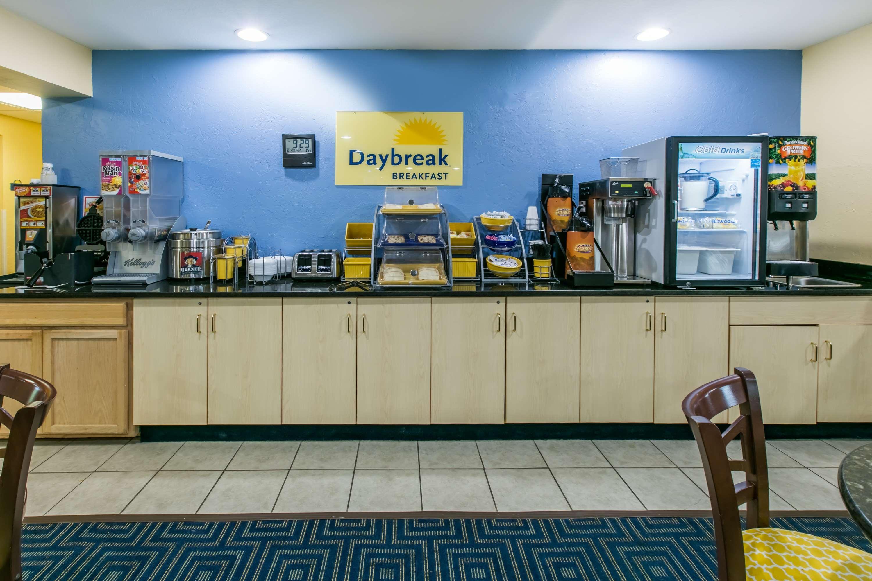 Days Inn Pryor Creek Zewnętrze zdjęcie