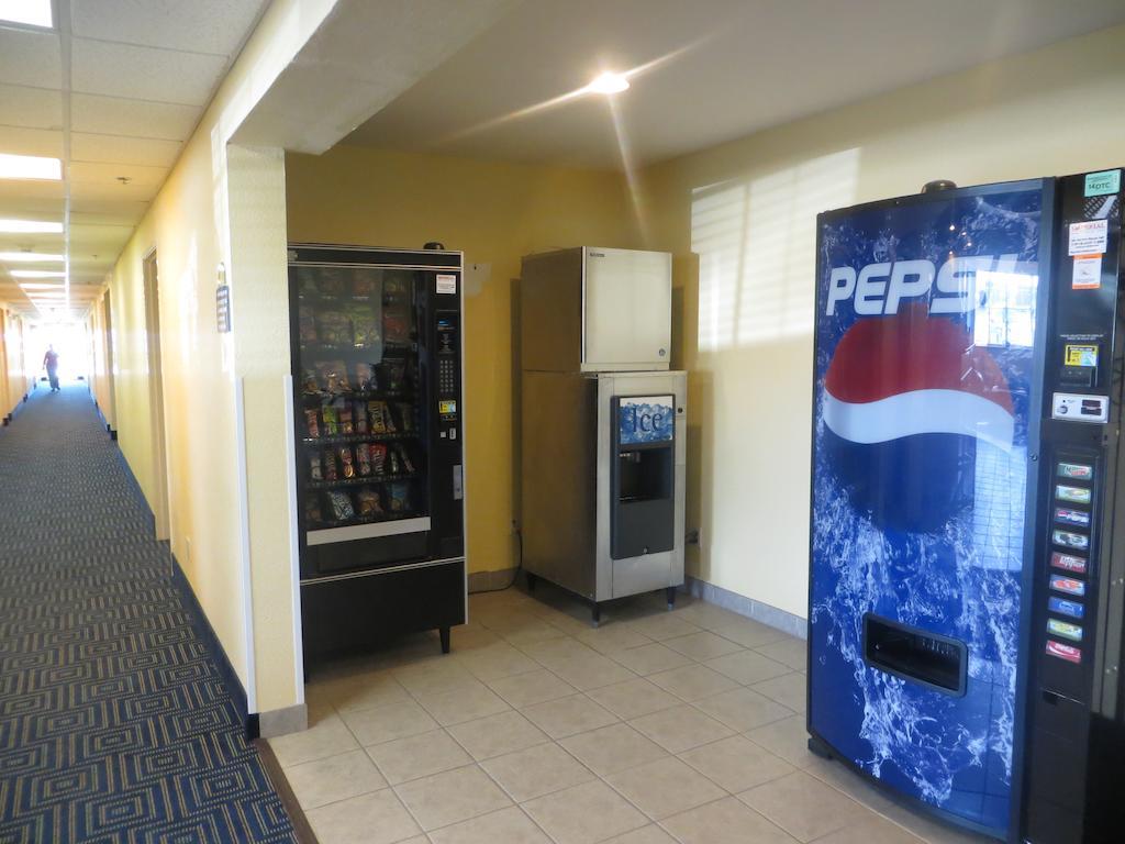 Days Inn Pryor Creek Zewnętrze zdjęcie